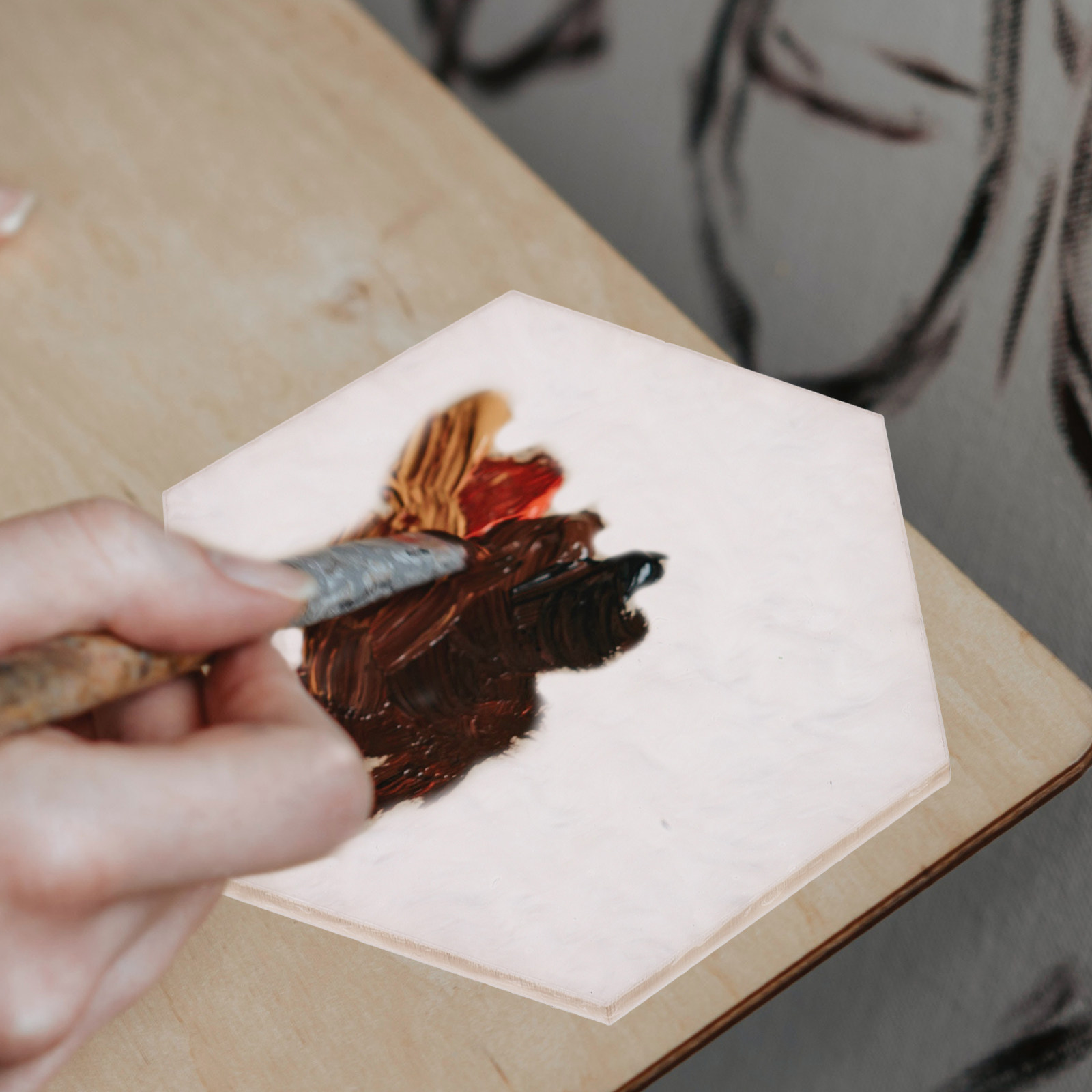 قطعتان من لوحة فن الأظافر عالي - مراجعة Resin Art Tray وسعره